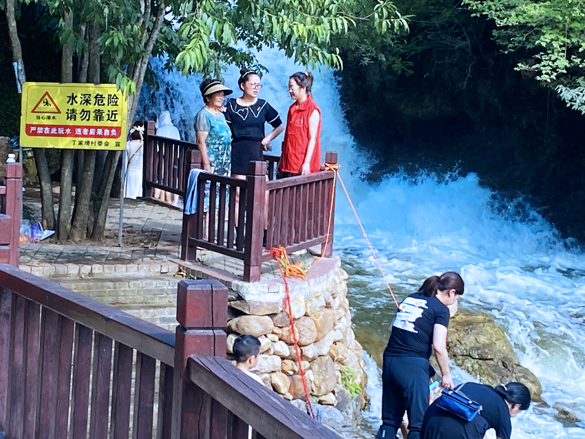 06fe6506e8212a84504288ff5b7000e